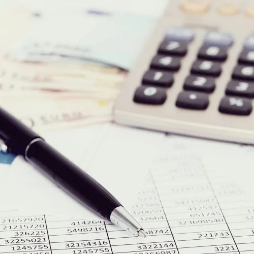 Examine Product Mix or Product Portifolio and maximize profit.
