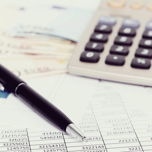 Examine Product Mix or Product Portifolio and maximize profit.